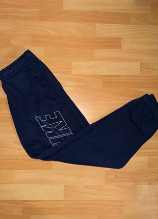 Jogging Nike Bleu, marque: Nike, état: Très bon état, taille: S, 25,00 €, 26,95 € Protection acheteurs incluse