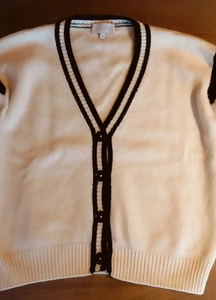 Cardigan 100% Cachemire Kujten, marque: Kujten, état: Très bon état, taille: M / 38 / 10, 96,00 €, 101,50 € Protection acheteurs incluse