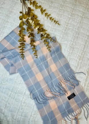 Écharpe en laine d’agneau à carreaux pastel bleu rose Burberry, marque: Burberry, état: Neuf sans étiquette, 65,00 €, 68,95 € Protection acheteurs incluse