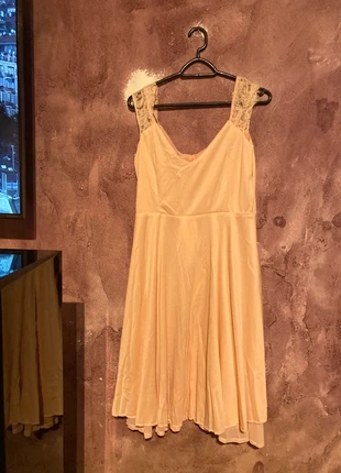 Très jolie robe taille M, marque: BZB, état: Neuf sans étiquette, taille: M / 38 / 10, 10,00 €, 11,20 € Protection acheteurs incluse