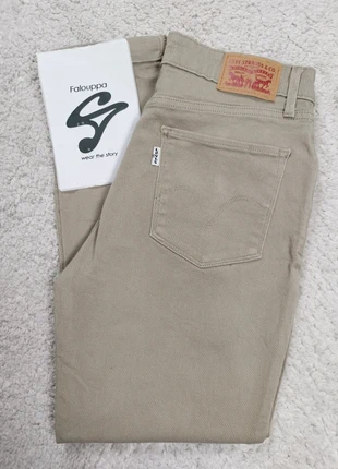 Jeans Levi's skinny avec elasthanne 💯 authentique neuf sans étiquette taille 🇫🇷 36•W28, marque: Levi's, état: Neuf sans étiquette, taille: S / 36 / 8, 16,00 €, 17,50 € Protection acheteurs (Pro) incluse