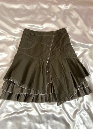 Jupe kaki à volants et empiècements détails zip style y2k années 2000, brand: DPM, condition: Very good, size: M / 38 / 10, €19.00, €20.65 includes Buyer Protection Pro