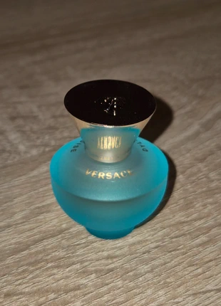 Versace Dylan Turquoise edt Miniatur, marke: Versace, zustand: Neu, mit Etikett, 15,00 €, 16,45 € inklusive Vinted-Käuferschutz