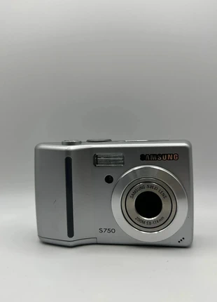 Samsung S750, marque: Samsung, état: Très bon état, 35,00 €, 37,45 € Protection acheteurs (Pro) incluse