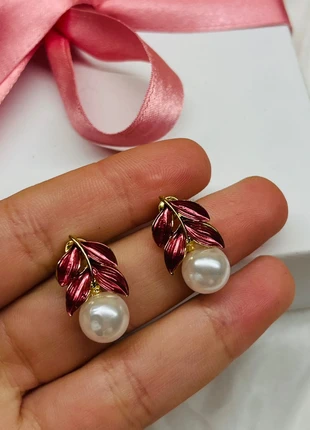 Orecchini oro e rossi, brand: INOX, condizioni: Nuovo con cartellino, €5.50, €6.48 include la Protezione acquisti Pro