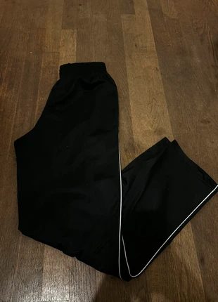 Pantalon, jogging, pantalon noir, marque: Zara, état: Neuf sans étiquette, taille: S / 36 / 8, 7,50 €, 8,58 € Protection acheteurs incluse