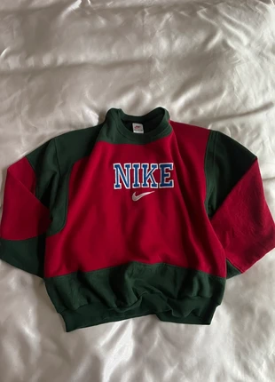 Vintage reworked sweater Nike XL, marque: Nike, état: Très bon état, taille: XL, 44,00 €, 46,90 € Protection acheteurs incluse