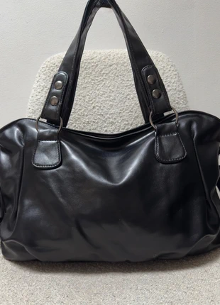 Sac femme noir grand format en similicuir convertible, brand: Tendance, condition: Very good, €24.99, €26.94 includes Buyer Protection