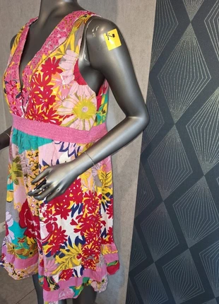 Robe Etam Taille 42 en très bon état, merk: Etam, staat: Heel goed, maat: XL / 42 / 14, € 6,00, € 7,00 inclusief Kopersbescherming Pro