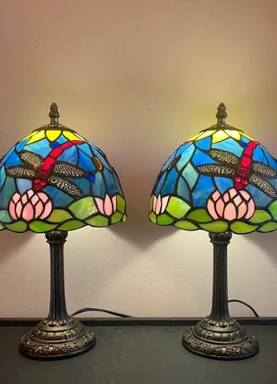 Set van 2 Tafellampen glas in lood Tiffany stijl met libellen Libelles, merk: Art, staat: Nieuw met prijskaartje, € 169,00, € 178,15 inclusief Kopersbescherming Pro