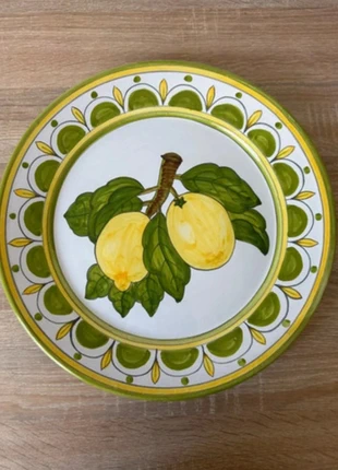 Grande assiette motifs citrons, staat: Als nieuw, € 55,00, € 58,45 inclusief Kopersbescherming