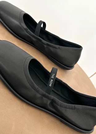 The Row Leather Ballerina 36, merk: The Row, staat: Heel goed, maat: 36, € 210,00, € 221,20 inclusief Kopersbescherming