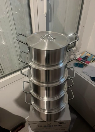 Set de 5 fait tout en aluminium pour gaz et plaque électrique (pas pour induction et vitrocéramique, marke: les grands chefs, zustand: Neu, mit Etikett, 50,00 €, 53,20 € inklusive Vinted-Käuferschutz
