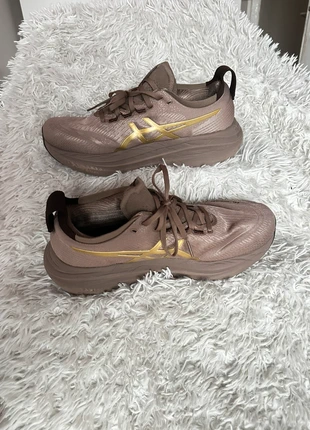 Chaussures running GEL-Nimbus 27 Luxe – taille 42,5 eu, marque: Asics, état: Très bon état, taille: 42,5, 40,00 €, 42,70 € Protection acheteurs incluse