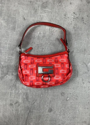 Sac à main Guess Rouge année 90/2000 Vintage, brand: GUESS, condition: Good, €30.00, €32.20 includes Buyer Protection