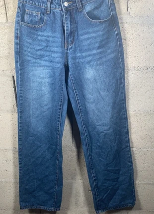 Jean droit SHEIN – Taille S (36), marque: Shein, état: Très bon état, taille: S / 36 / 8, 4,50 €, 5,43 € Protection acheteurs incluse