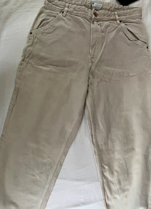 Jean beige, marque: Bershka, état: Très bon état, taille: W33 | FR 42, 5,00 €, 5,95 € Protection acheteurs incluse