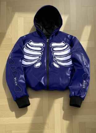 Veste doudoune bomber bleue motif squelette taille M, marca: rize, estado: Muito bom, tamanho: M, €96.00, €101.50 inclui Proteção do Comprador