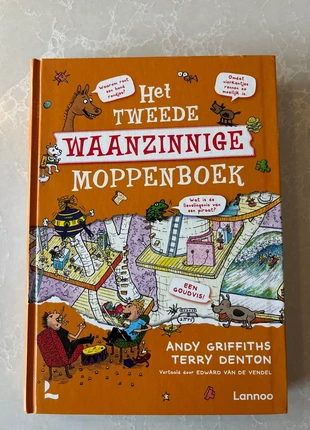 Boek: het tweede waanzinnige moppenboek (waanzinnige boomhut), staat: Nieuw zonder prijskaartje, € 5,00, € 5,95 inclusief Kopersbescherming