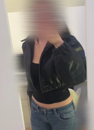 Black Cropped Faux Leather Jacket, marque: Vintage Dressing, état: Neuf sans étiquette, taille: S / 36 / 8, 23,90 €, 25,80 € Protection acheteurs incluse