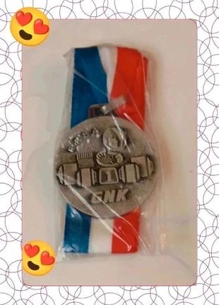 Médaille Fédération Française du Sport Automobile GNK Karting en bronze argenté, zustand: Sehr gut, 8,10 €, 9,21 € inklusive Vinted-Käuferschutz