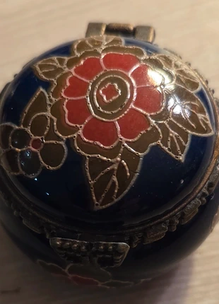 Pilulier, boite porcelaine - Décor floral serti - Collection, brand: Collection, condition: Very good, €5.00, €5.95 includes Buyer Protection