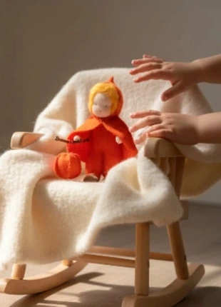 🌿 Bambolina Alkekengi. artigianale Folletto d’Autunno, marca: Lavorazione Artigiana, estado: Novo com etiquetas, tamanho: 3 anos / 98 cm, €22.00, €23.80 inclui Proteção do Comprador