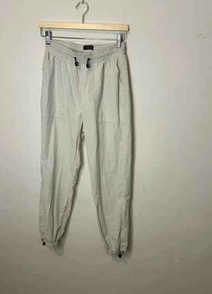 Bershka joggers, marca: Bershka, estado: Bom, tamanho: M / 38 / 10, €1.00, €1.75 inclui Proteção do Comprador
