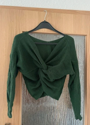 Grüner Pullover mit Knoten vorn, état: Bon état, taille: S / 36 / 8, 4,50 €, 5,43 € Protection acheteurs incluse