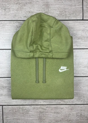 Pull Nike | Taille M | Kaki / Vert logo brodé, marque: Nike, état: Bon état, taille: M, 19,90 €, 21,60 € Protection acheteurs incluse