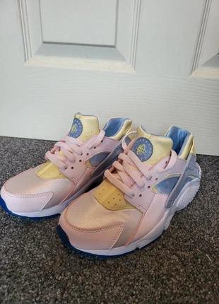Nike Air Huarache Pastel Pink Blue Yellow Trainers UK 5 BNWT, brand: Nike Air, condition: New without tags, size: 5, £59.50, £63.18 includes Buyer Protection