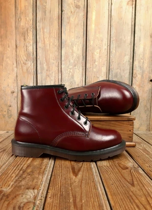 Bottines dr martens England Vintage cuir bordeau cherry, brand: Dr. Martens, condition: Very good, size: 41, €140.00, €147.70 includes Buyer Protection Pro