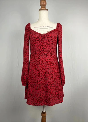 Robe rouge et noir à motif léopard manches longues – H&M Divided – Taille M (38), brand: H&M Divided, condition: Very good, size: M / 38 / 10, €11.00, €12.25 includes Buyer Protection