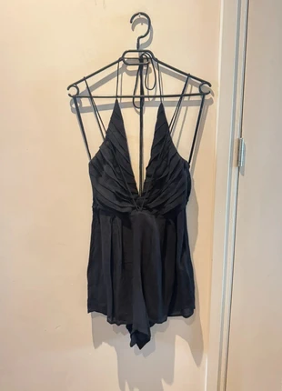 Wyldr crinkle festival halter playsuit with strap detail size XS, merk: Wyldr, staat: Nieuw met prijskaartje, maat: XS / 34 / 6, € 5,00, € 5,95 inclusief Kopersbescherming