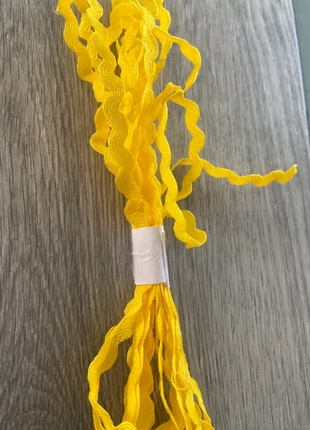 Croquet serpentine jaune, condition: Very good, €1.00, €1.75 includes Buyer Protection