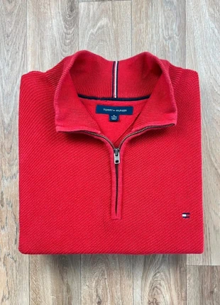 Pull Tommy Hilfiger Half zip 1/4 zip col camionneur | Rouge logo brodé | Taille M, marke: Tommy Hilfiger, zustand: Sehr gut, größe: M, 30,00 €, 32,20 € inklusive Vinted-Käuferschutz