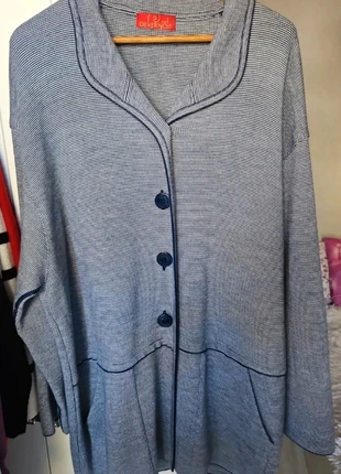 Magnifique veste/cardigan marinière laine Devernois t.46, merk: DEVERNOIS, staat: Heel goed, maat: XXXL / 46 / 18, € 22,00, € 23,80 inclusief Kopersbescherming