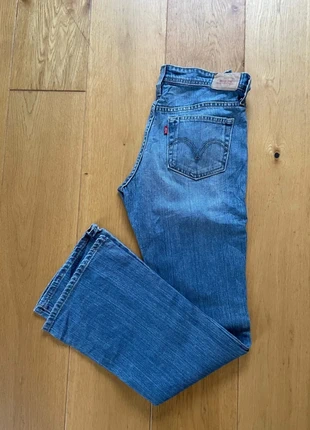 Jean Lévis vintage 518 superlow boot cut bleu clair W28 - Bootcut, marke: Levi's, zustand: Sehr gut, größe: M / 38 / 10, 20,00 €, 21,70 € beinhaltet Vinted-Käuferschutz Pro