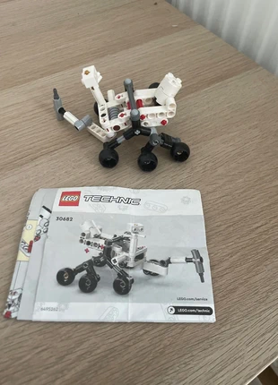 Lego Technic vaisseau Space complet, brand: LEGO, condition: Very good, size: One size, €2.00, €2.80 includes Buyer Protection