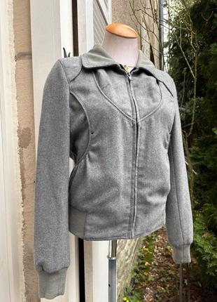 Blouson vintage gris en laine 90s/2000s, marque: Vintage Dressing, état: Très bon état, taille: L / 40 / 12, 25,00 €, 26,95 € Protection acheteurs incluse