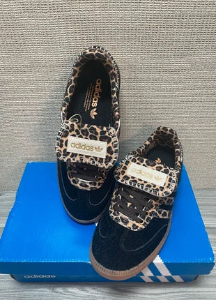 Adidas - Perfeito para um presente de Natal de inverno! 🎁, marque: adidas, état: Neuf sans étiquette, taille: 40, 55,00 €, 58,45 € Protection acheteurs incluse