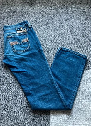 Jean bleu Diesel taille W29 femme, marque: Diesel, état: Très bon état, taille: M / 38 / 10, 18,00 €, 19,60 € Protection acheteurs incluse