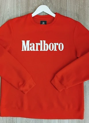 Sweat shirt Marlboro Rouge/Blanc - Médium, marca: IRONSIDE, estado: Muito bom, tamanho: M, €30.00, €32.20 inclui Proteção do Comprador
