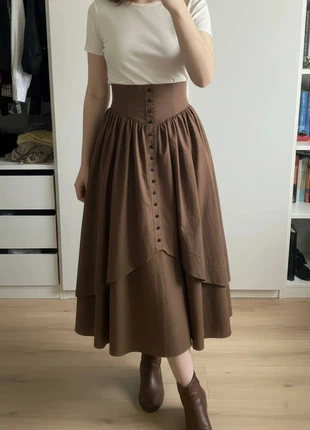 Jupe longue marron avec des boutons femme style vintage gothique taille S, marque: desertland, état: Très bon état, taille: S / 36 / 8, 48,90 €, 52,05 € Protection acheteurs (Pro) incluse