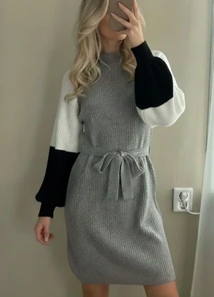 Robe pull grise blocs de couleur, marque: Seven Lane London, état: Neuf sans étiquette, taille: M / 38 / 10, 33,00 €, 35,35 € Protection acheteurs incluse