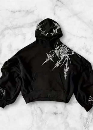 Sweat à capuche noir M – hoodie crop oversize, imprimé tribal blanc, style streetwear Y2K goth, marque: y2k, état: Très bon état, taille: M, 45,00 €, 47,95 € Protection acheteurs (Pro) incluse