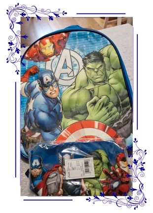 Ensemble Cerda sac à dos et trousse Marvel Avengers enfant, marque: Cerda, état: Neuf avec étiquette, 8,00 €, 9,10 € Protection acheteurs incluse