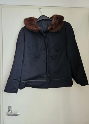 Vintage-Style Wool-Mix Coat with Faux Fur Collar, merk: Zara, staat: Heel goed, maat: L / 40 / 12, € 16,50, € 18,03 inclusief Kopersbescherming