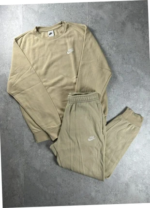 Ensemble survêtement pull & jogging pantalon Nike | Crème/Beige | Taille S, marque: Nike, état: Très bon état, taille: S, 33,30 €, 35,67 € Protection acheteurs (Pro) incluse