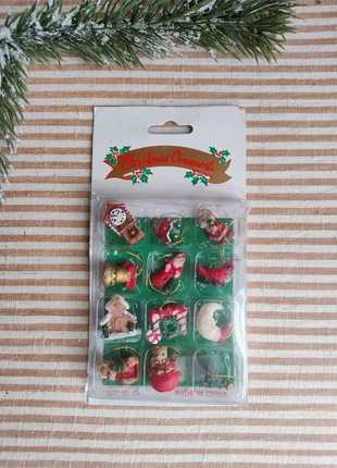 Vintage! Schattig set miniatuur kerstboom hangertjes, merk: Vintage, staat: Heel goed, € 9,50, € 10,68 inclusief Kopersbescherming Pro